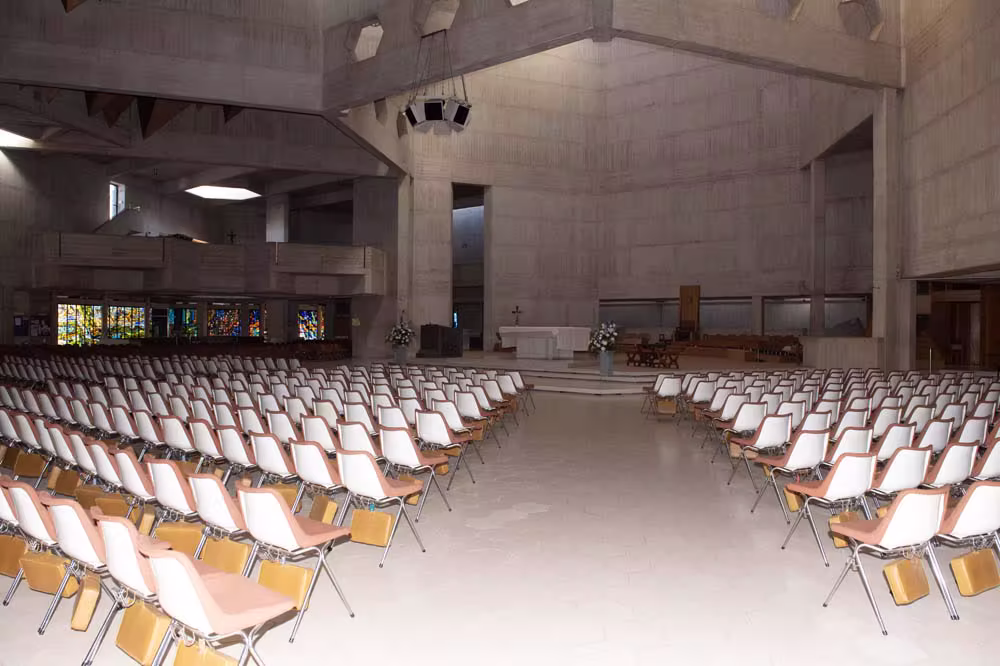Alt text for church sound solutions in Clifton Cathedral image.